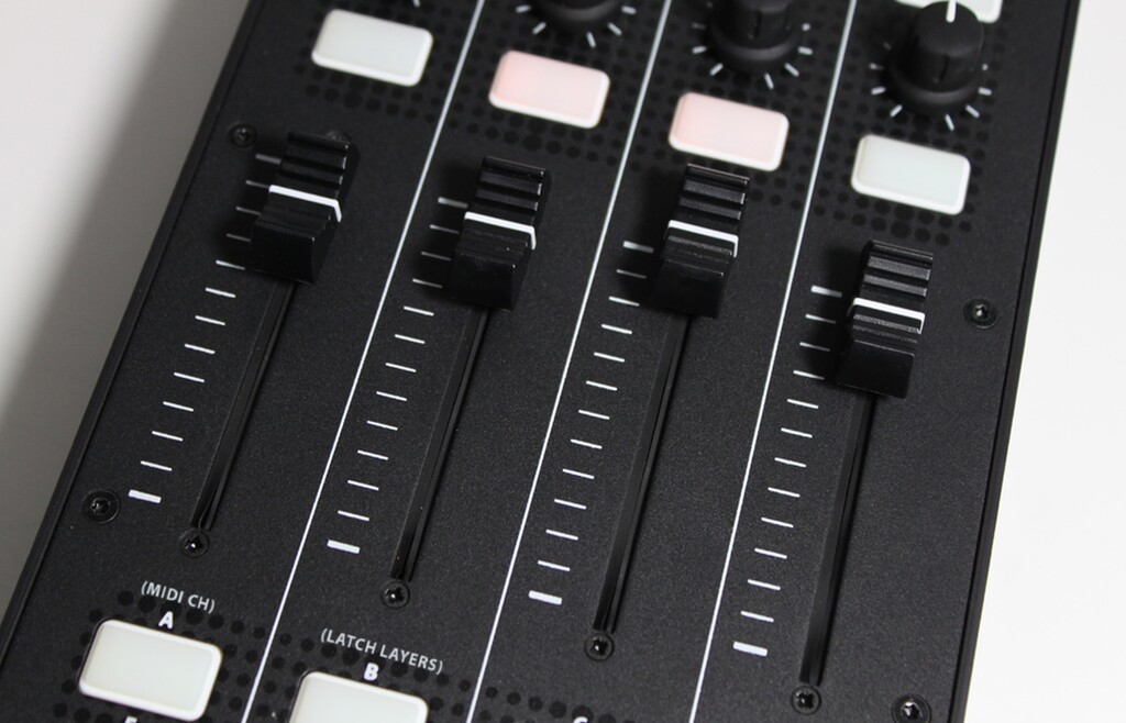 Allen & Heath Xone:K2 Universal DJ MIDI Controller
